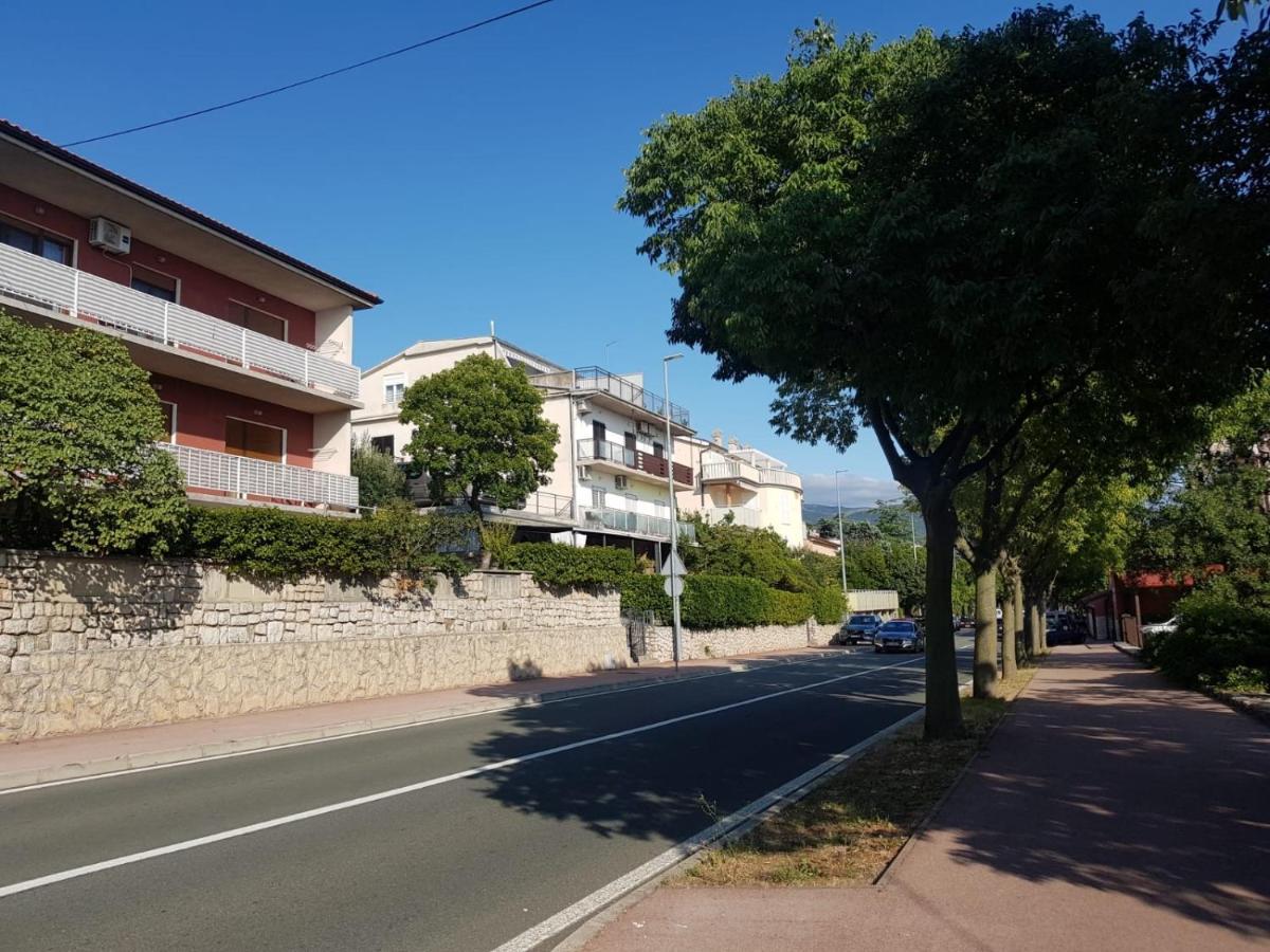 Apartment Kolaric Novi Vinodolski Buitenkant foto